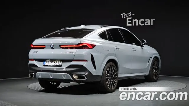 BMW X6 — Фото автомобиля 2