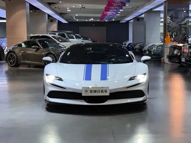 Ferrari SF90 — Фото автомобиля 2