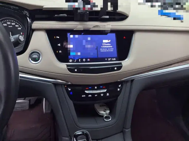 Cadillac XT5 — Фото автомобиля 9
