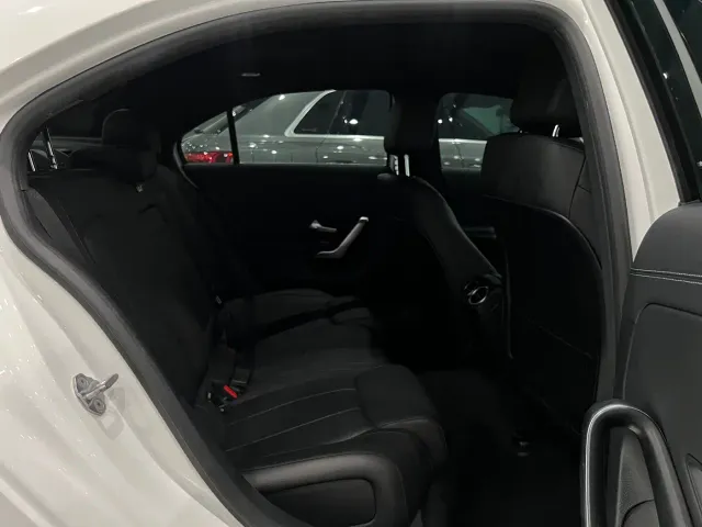 Mercedes-Benz A-Class — Фото автомобиля 10