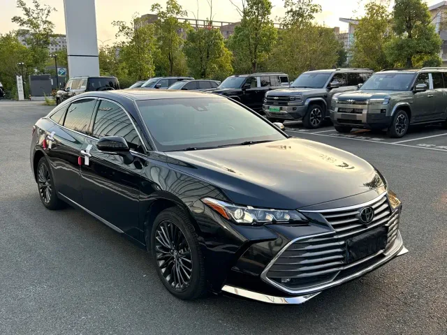 Toyota Avalon — Фото автомобиля 4