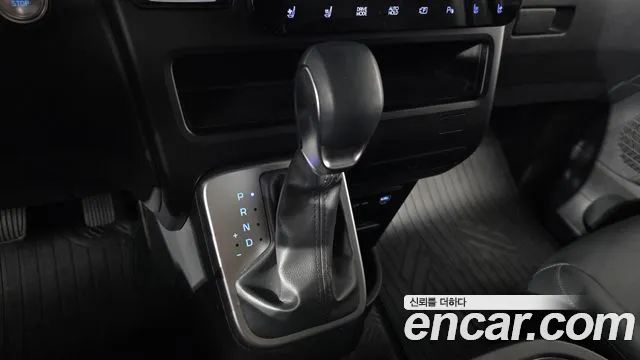 Hyundai Staria — Фото автомобиля 12