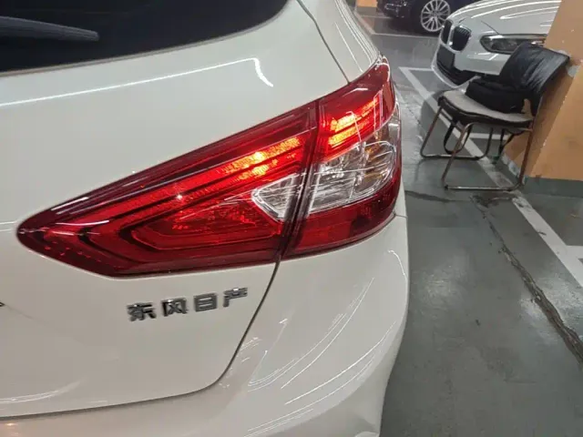 Nissan Tiida — Фото автомобиля 7