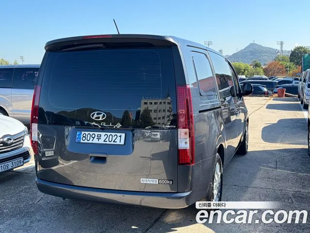 Hyundai Staria — Фото автомобиля 6