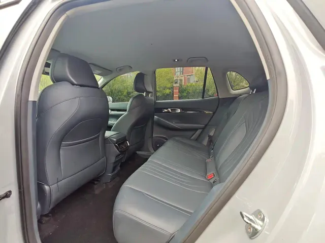 Geely Galaxy E5 — Фото автомобиля 6