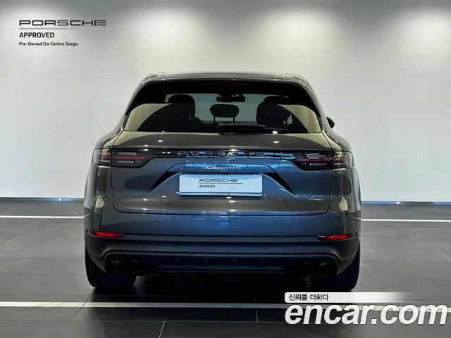 Porsche Cayenne — Фото автомобиля 4