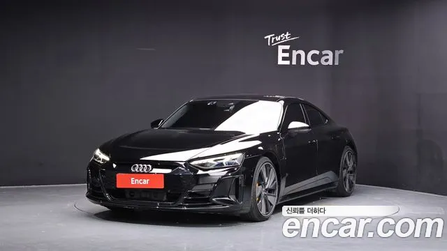 Фотография автомобиля — Audi e-tron GT