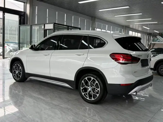 BMW X1 — Фото автомобиля 11