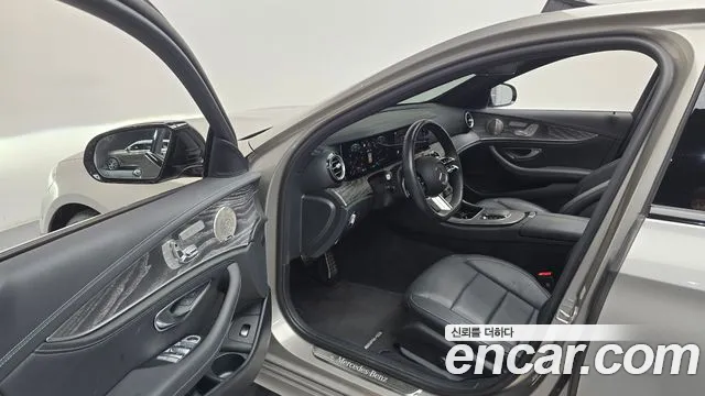 Mercedes-Benz E-Class W213 — Фото автомобиля 10