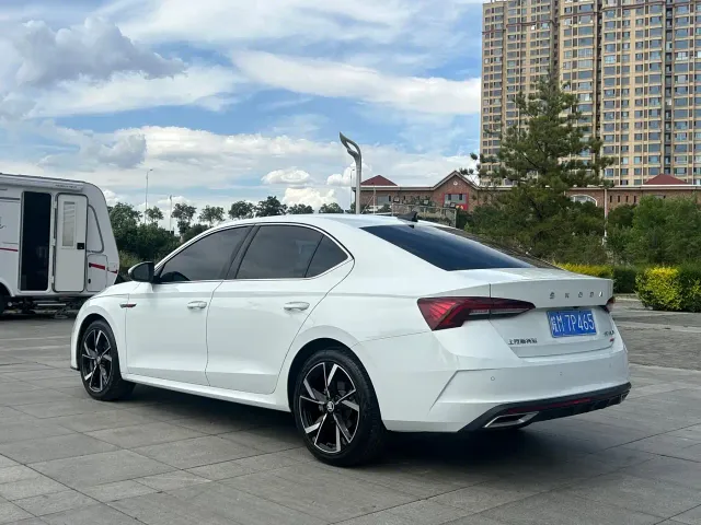 Skoda Octavia — Фото автомобиля 7