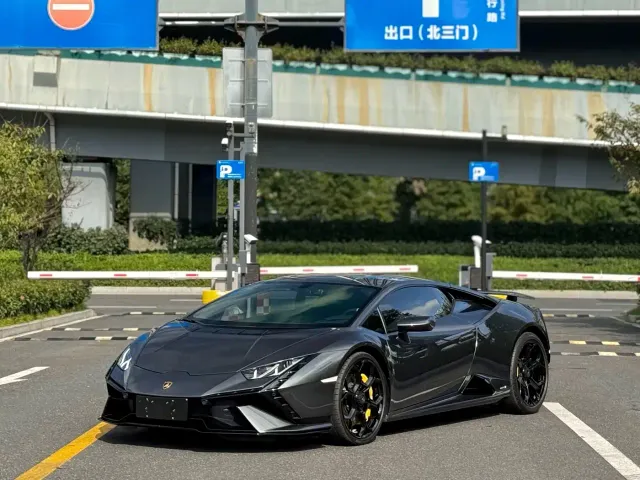 Lamborghini Huracan — Фото автомобиля 3