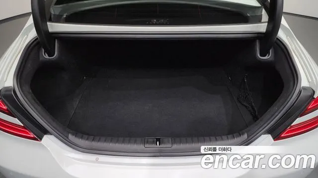 Genesis G70 Новый G70 Бензин 2.5T 4WD — Фото автомобиля 16