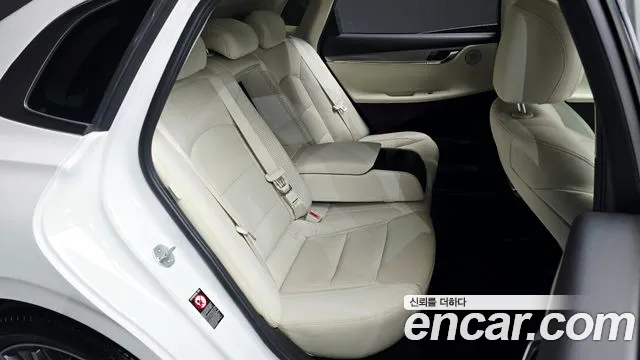 Hyundai Grandeur New — Фото автомобиля 17