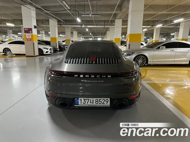 Porsche 911 992 — Фото автомобиля 2