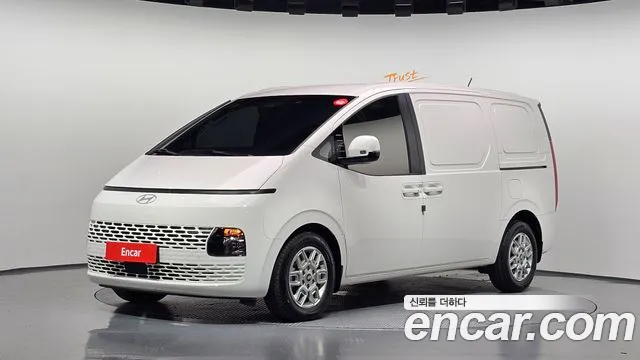 Фотография автомобиля — Hyundai Staria