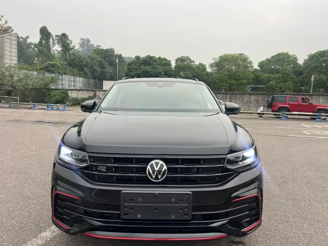Volkswagen Tiguan X — Фото автомобиля 2