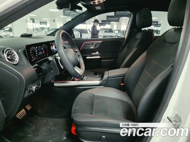 Mercedes-Benz GLA-Class H247 — Фото автомобиля 14