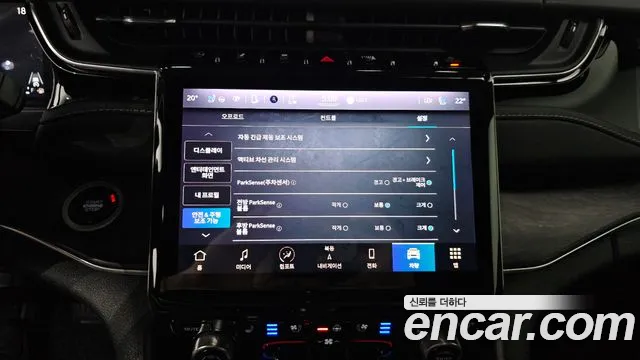 Jeep Cherokee Grand Cherokee(WL) L 3.6 Overland — Фото автомобиля 14