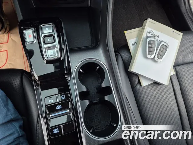 Hyundai Sonata — Фото автомобиля 18