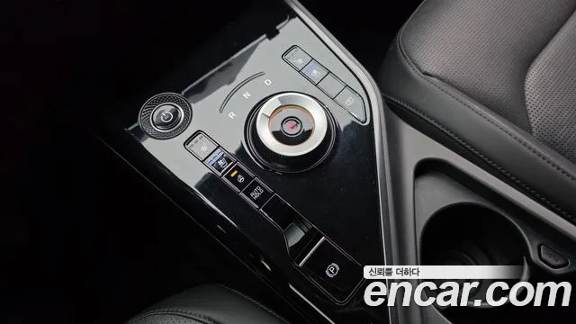 Kia Niro New — Фото автомобиля 12