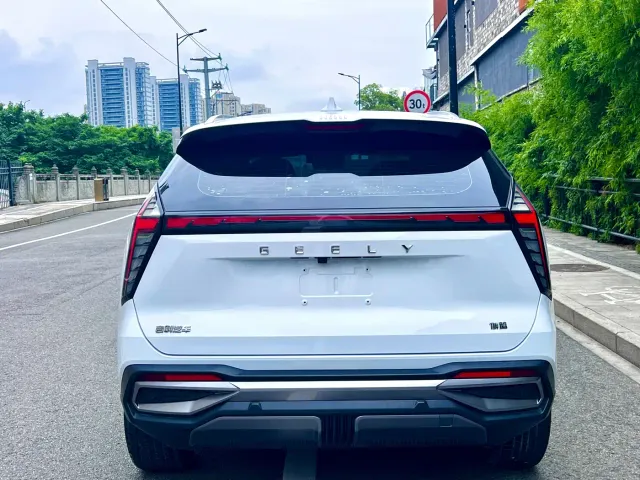 Geely Boyue L — Фото автомобиля 7