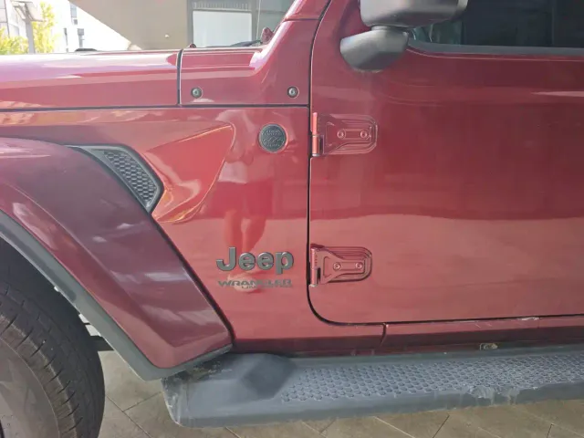 Jeep Wrangler — Фото автомобиля 10