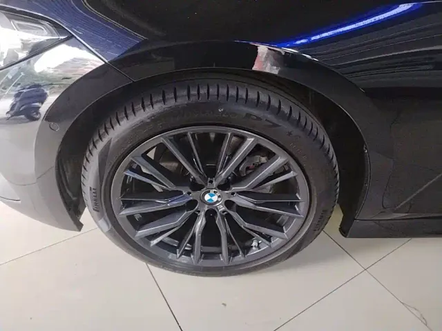 BMW 3 Series — Фото автомобиля 22