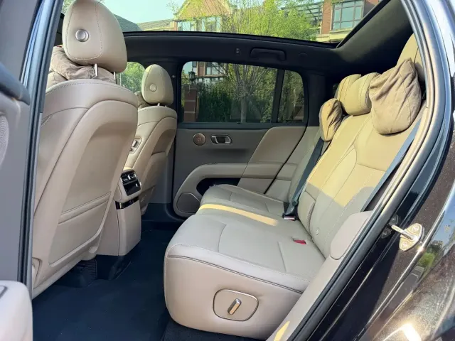 Li Auto i6 — Фото автомобиля 9