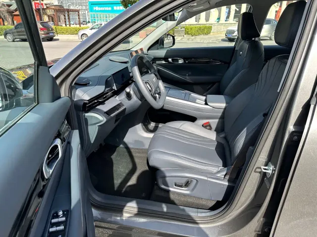 Geely Galaxy E5 — Фото автомобиля 8