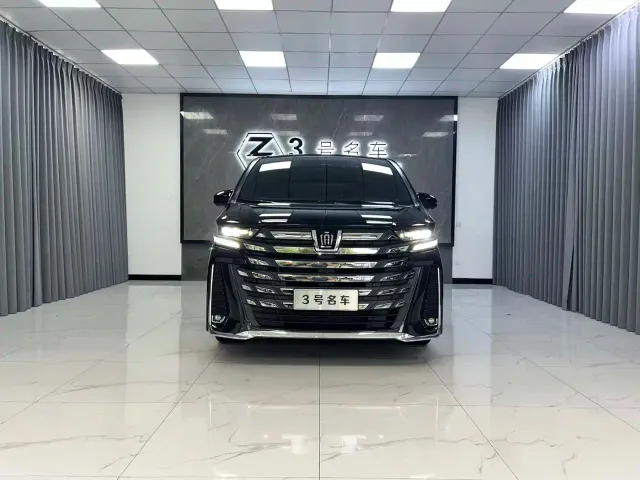 Фотография автомобиля — Toyota Vellfire