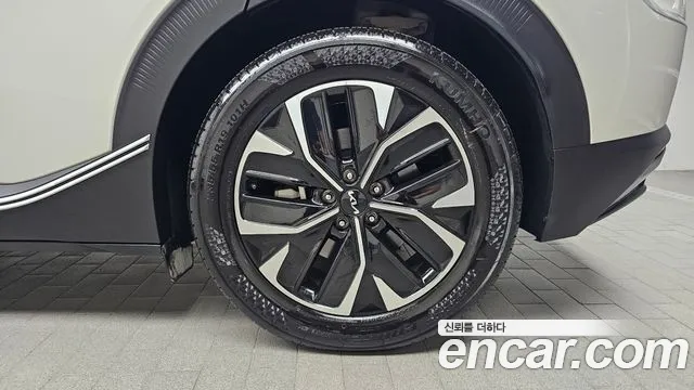 Kia EV6 — Фото автомобиля 6