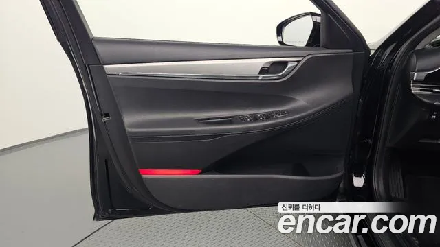 Hyundai Grandeur New — Фото автомобиля 13
