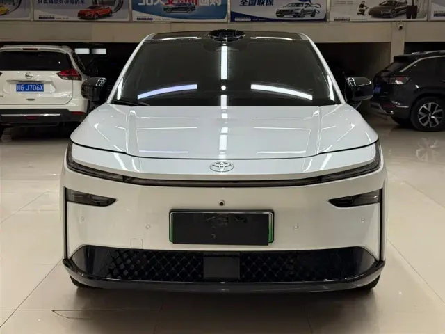 Toyota BoZhi 3X — Фото автомобиля 2
