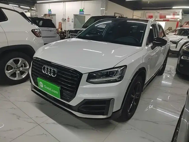 Фотография автомобиля — Audi Q2L