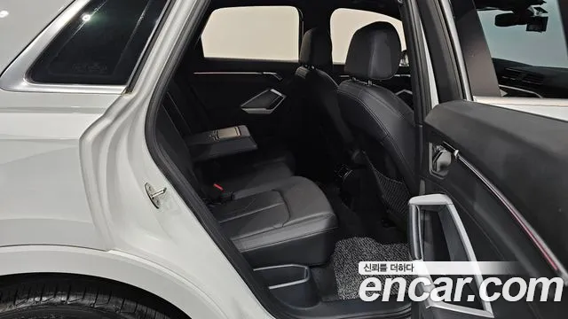 Audi Q3 35 TDI quattro Premium — Фото автомобиля 9