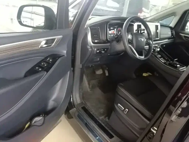 GAC Trumpchi M8 — Фото автомобиля 15
