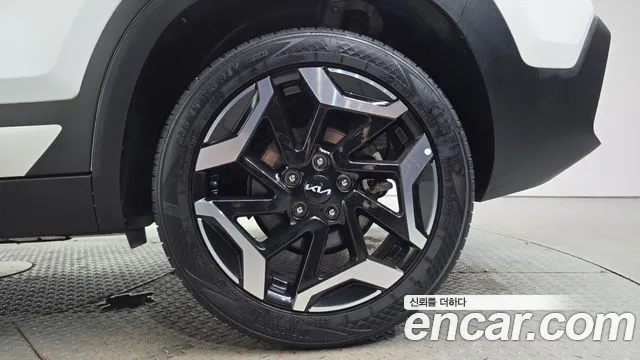Kia Seltos Бензин 1.6 турбо 2WD — Фото автомобиля 21