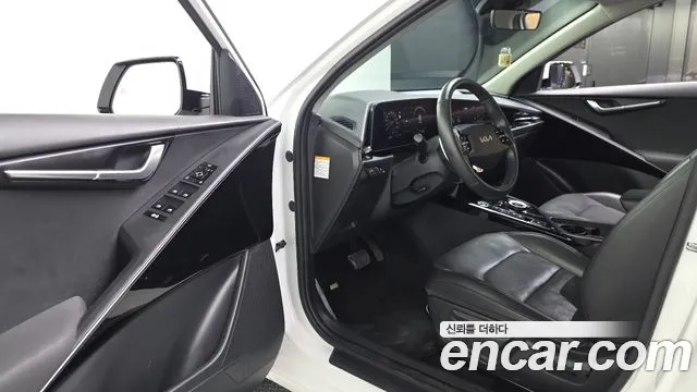 Kia Niro Niro (New) — Фото автомобиля 10