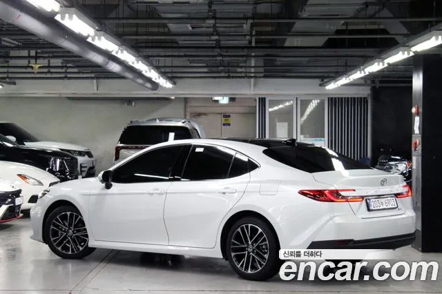 Toyota Camry — Фото автомобиля 4