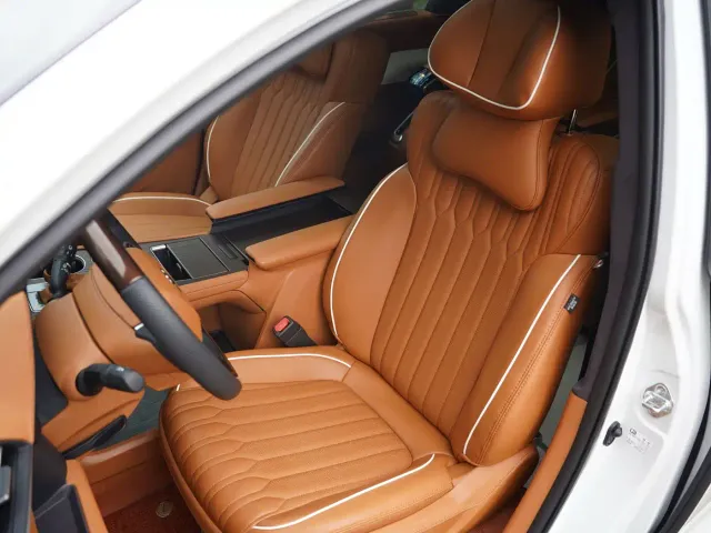 Toyota Granvia — Фото автомобиля 13