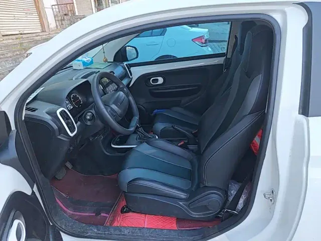 Roewe Clever — Фото автомобиля 14