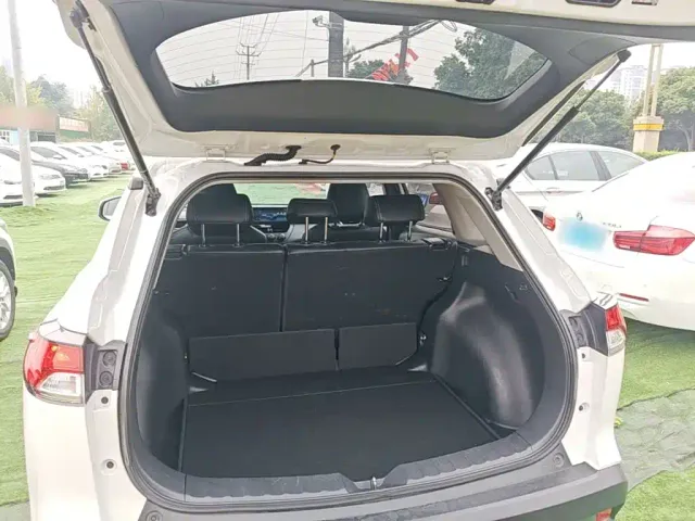 Toyota Corolla Cross — Фото автомобиля 18