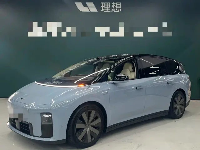 Фотография автомобиля — Li Auto i8