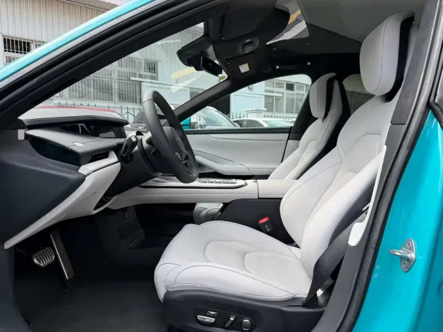Xiaomi SU7 — Фото автомобиля 4