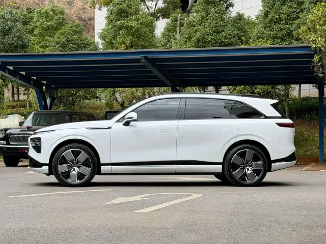 Xpeng G9 — Фото автомобиля 8