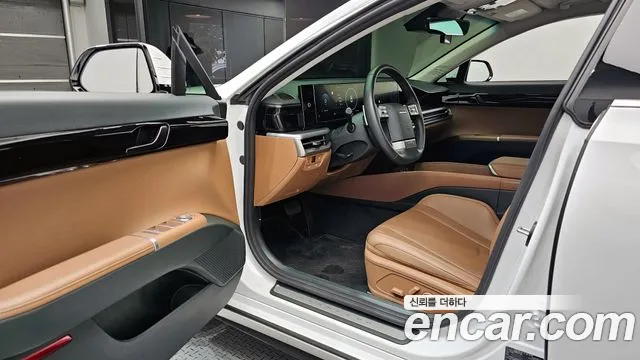 Hyundai Grandeur Grandeur (GN7) 2.5 Бензин 2WD — Фото автомобиля 10
