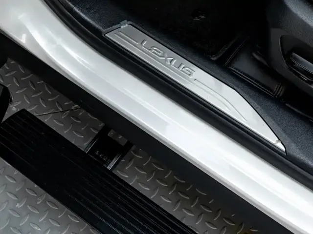 Lexus RX — Фото автомобиля 10