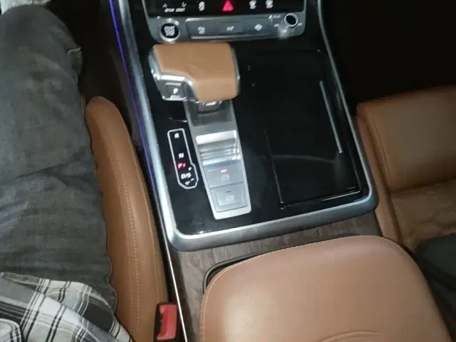 Audi Q7 — Фото автомобиля 13