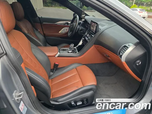 BMW 8-Series — Фото автомобиля 5