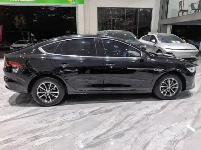 BYD Qin PLUS — Фото автомобиля 22
